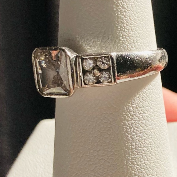 CZ ring size 7 Sterling 925 - Picture 2 of 5